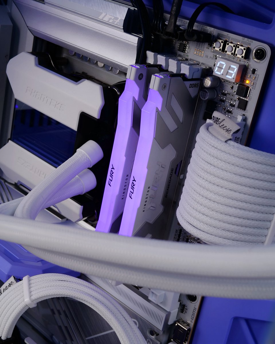 battlerigs's tweet image. Time for something new! This is our latest build in the stunning @hytebrand Y70 Taro Milk! 🥛🫐

Featuring my brand new @AORUS_UK RTX5080 Aero 🤩

Purple
And White
Never Looked
So Damn Good!

#gamingpcs #custompcs #gamingrigs #hytey70 #milkshake