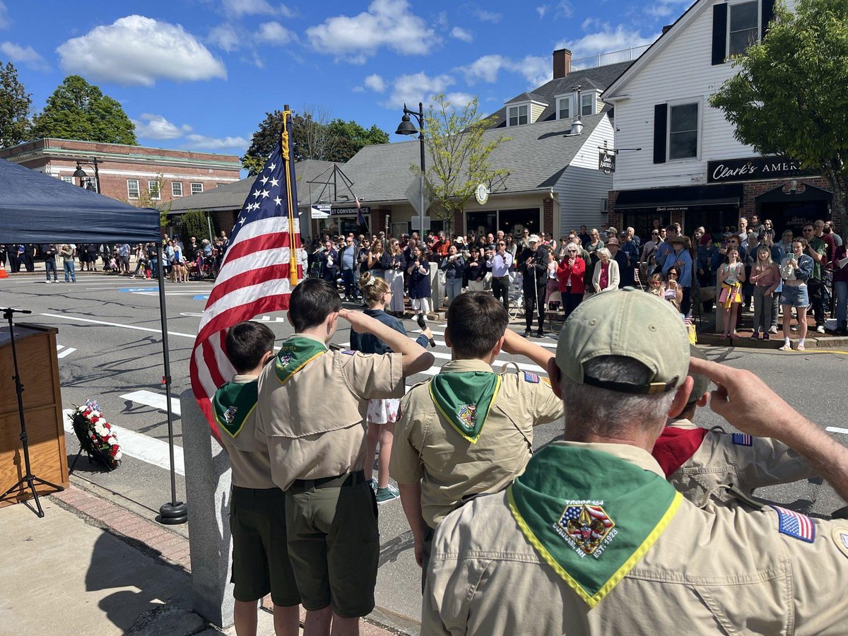 maurasullivan's tweet photo. Beautiful Memorial Day ceremony in Durham this morning honoring those who fought and died in the defense of our freedoms and our way of life. https://t.co/zNVhNDZu9F