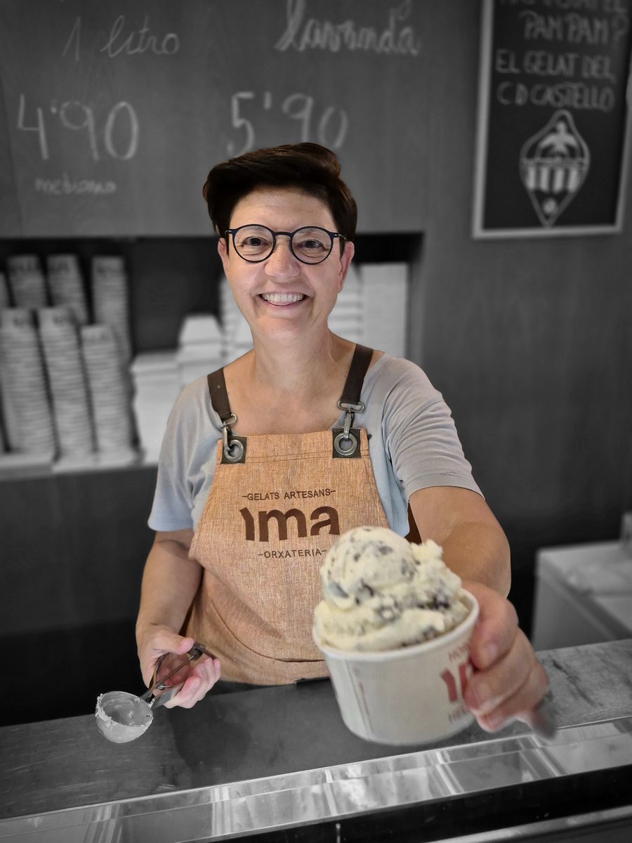 inmaorxa's tweet photo. PAM PAM, el gelat del @CDCastellon a #GelateriaMA
Divendres 30 de maig, posat la samarreta del #CDCastelló i vine a celebrar la permanència a IMA. 
Endus-te 2 gelats de PamPam i paga'n nomes un!

#PPO
#SomArteSanes https://t.co/BwU6n7rdWn