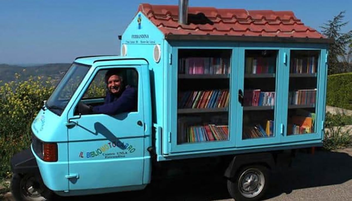 RogelioGalvn2's tweet image. In southern Italy, in the region of Basilicata, a van-motorbike turned into a mobile library roams the streets of its remote villages spreading a love of reading. They call it the Bibliomoto.