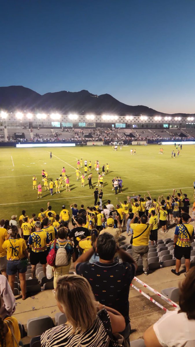 Orgulloso de este equipo, increíble nuestra afición, gracias y mil gracias por vuestro apoyo. Una pena que se nos haya escapado la clasificación, pero cabeza arriba porque lo hemos luchado hasta el final! <a href="/CDHuetorTajar/">CD Espárrago de Huétor Tájar💛💙</a> GRACIAS 💛💙