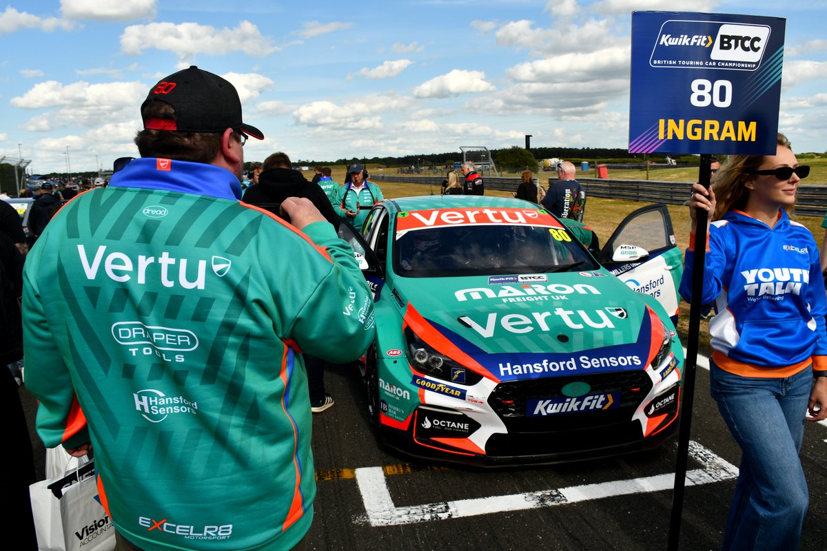 leighdj's tweet photo. A trip to the homeland for the 3rd round of the @BTCC back at Snetterton! Another simply incredible day supporting @Tomingram80 @Excelr8M @VertuMotors https://t.co/crQ4FitcKk