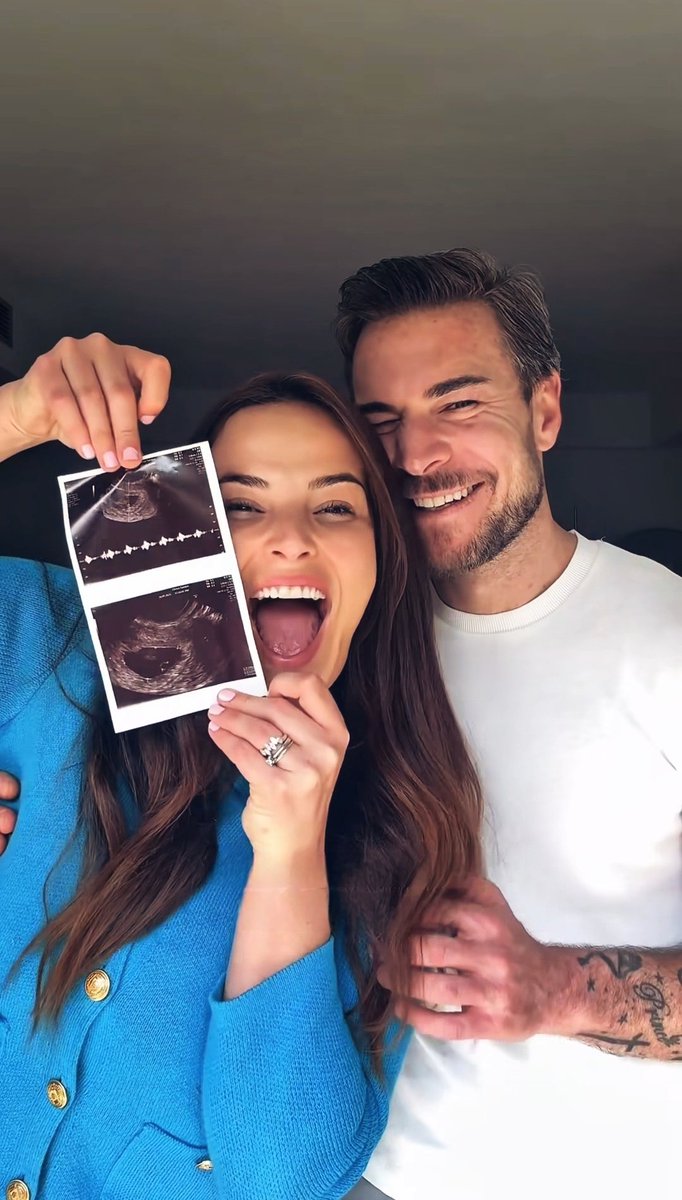 Os lo mereceis tanto 🥹🥹🥹Después de intentarlo tantas veces todo esfuerzo tiene su recompensa 🥹🥰vais a ser unos padres estupendos... ENHORABUENAAA PAREJAAA 🥰 <a href="/_MartaGH16_/">Marta Peñate Amador</a> <a href="/Tony_Spina/">Tony Spina</a>

Os quiero 🥰🫶