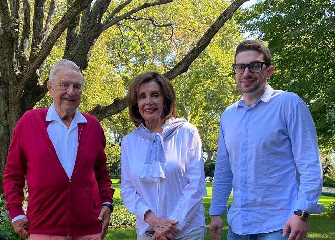 DC insiders claim that Alex Soros and George Soros were found to have funded attacks on Tesla dealerships and protests.

Should the FBI lock them up immediately?