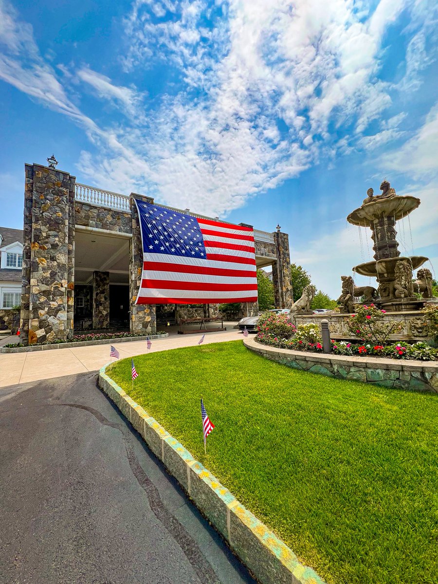 Today we honor the brave men and women who gave everything for our freedom. As we gather with family and friends, let us carry their memory with us—not just today, but always. We are forever grateful for their courage, their service, and their legacy 🇺🇸 #memorialday #trumpgolf