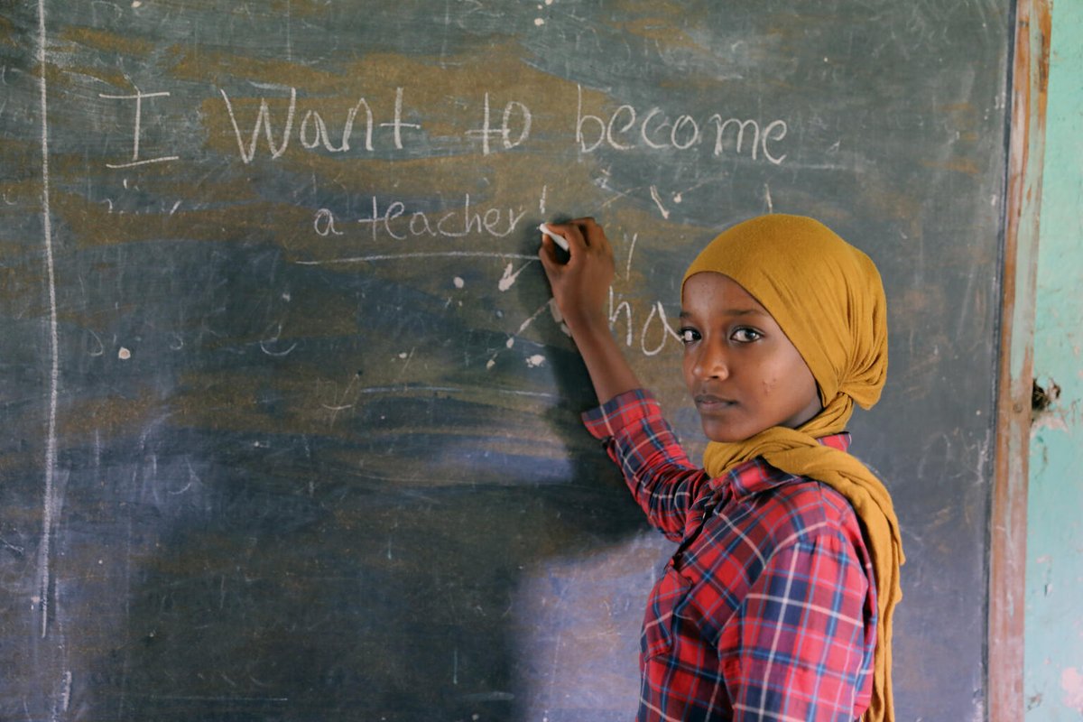EduCannotWait's tweet photo. 🛡️Education protects.
✨Education empowers.
🕊️Education builds peace.
In times of crisis, #Education is not just a right — it’s a lifeline.
This @G7, world leaders have an opportunity to say YES to 12 yrs of safe, #QualityLearning for every child.
#YESfor12 #G7Education🇨🇦 #KeepHopeAlive @CanadianPM @MarkJCarney @AnitaAnandMP @Randeepssarai #222MillionDreams✨📚