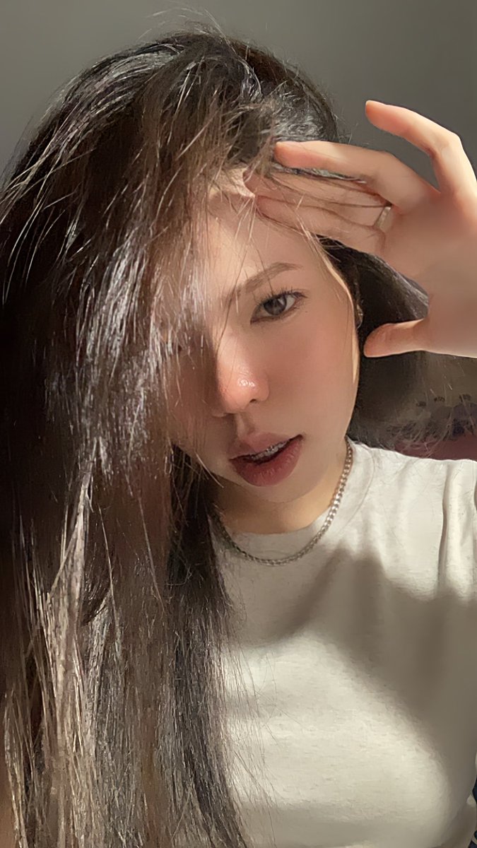 thescorlic's tweet photo. ทอมไหนทิ้ง เลสคิงยินดีต้อนรับ #talkjustimg #wlw https://t.co/0g2jvQ786F