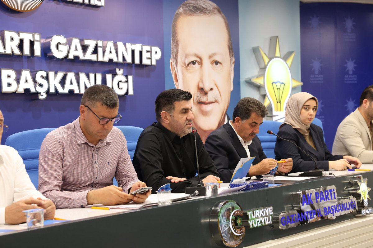 AK Parti Gaziantep (@akpartig_antep) on Twitter photo İl Başkan Vekilimiz Sayın Memik Terlemez ve İl Kadın Kolları Başkanımız Dilan Ensari Şahin'in katılımıyla il yönetim kurulu toplantımızı gerçekleştirdik.
Hedeflerimize kararlılıkla ilerliyor, omuz omuza aydınlık bir geleceği inşa ediyoruz!
<a href="/fmfedaioglu/">Fatih Muhaddis FEDAİOĞLU</a>
<a href="/MemikTerlemezz/">Memik Terlemez</a> İl Başkan Vekilimiz Sayın Memik Terlemez ve İl Kadın Kolları Başkanımız Dilan Ensari Şahin'in katılımıyla il yönetim kurulu toplantımızı gerçekleştirdik.
Hedeflerimize kararlılıkla ilerliyor, omuz omuza aydınlık bir geleceği inşa ediyoruz!
<a href="/fmfedaioglu/">Fatih Muhaddis FEDAİOĞLU</a>
<a href="/MemikTerlemezz/">Memik Terlemez</a>
