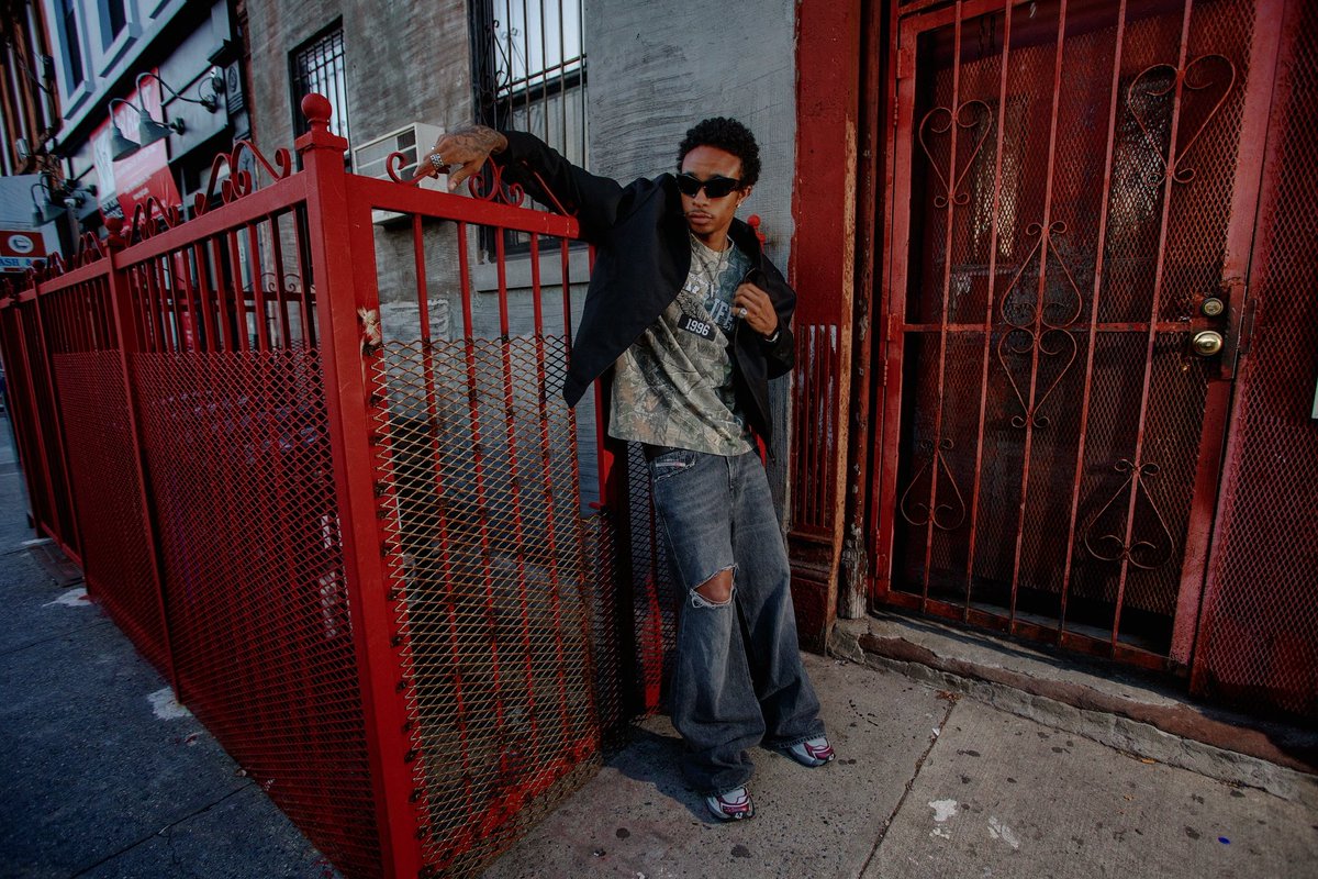 ROYAL LIFE CAMO TEE OUT NOW☀️

Royallifestyleshop.com 

Use code Royal at checkout for free shipping!