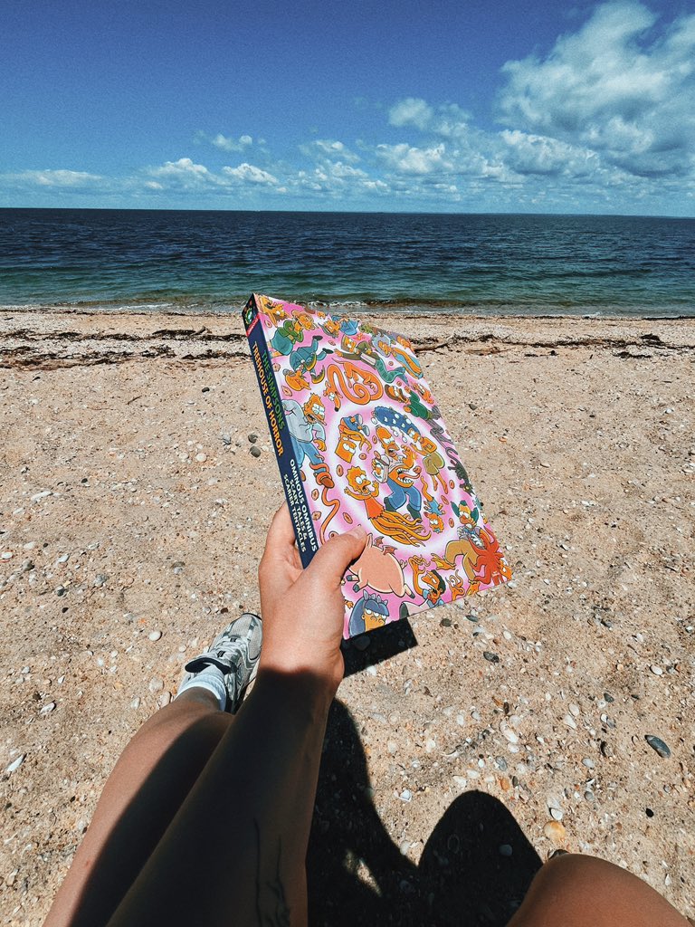 A woman of taste, obviously. Only the most thought provoking literature for my seaside afternoons. 😁