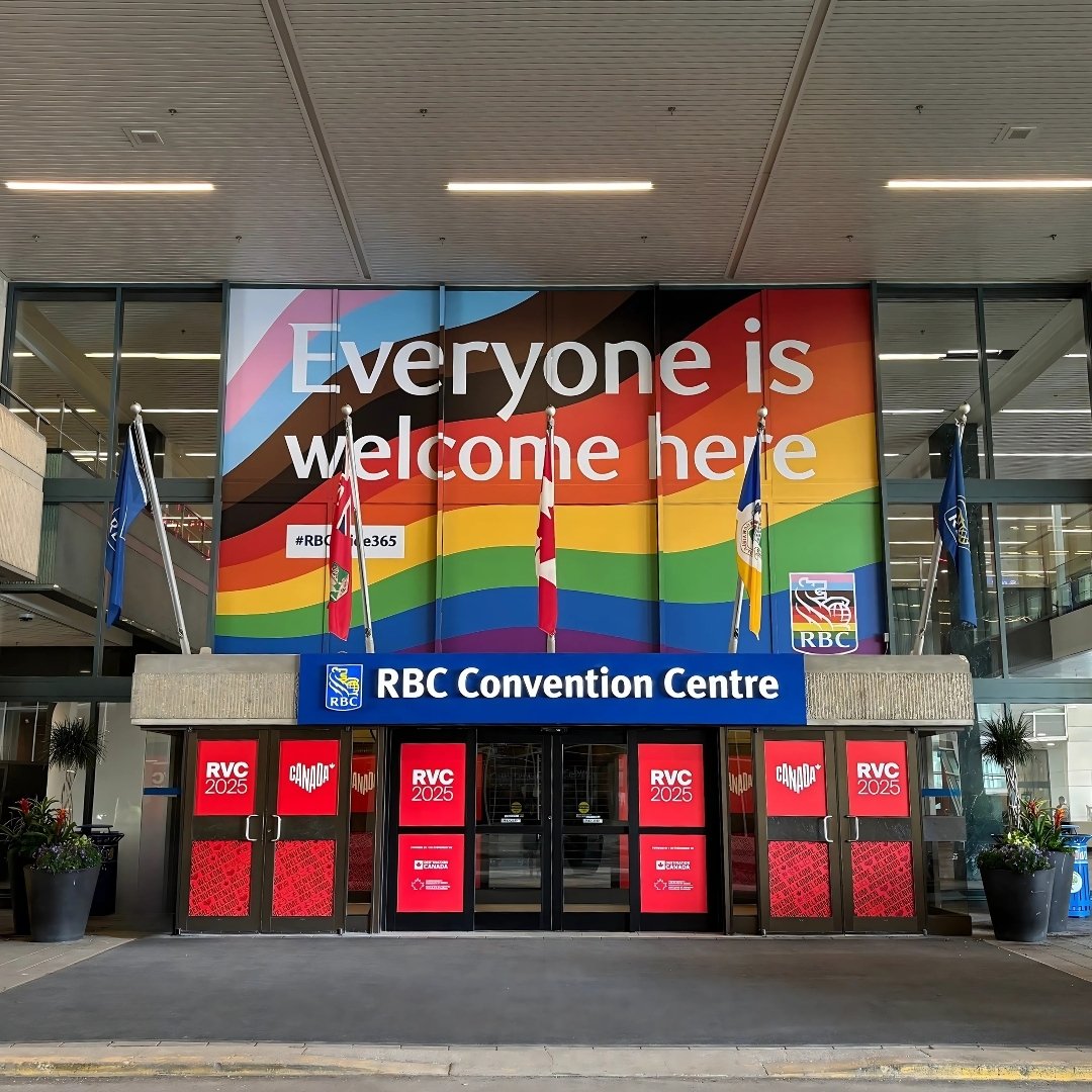 RBCConvCtreWpg's tweet photo. Everyone is welcome at the RBC Convention Centre!๐ณ๏ธโ๐
We celebrate Pride and stand with the 2SLGBTQ+ community โ Today & every day!โค๏ธ #Pride2025 #2SLGBTQPlus https://t.co/PQ972RuNYP