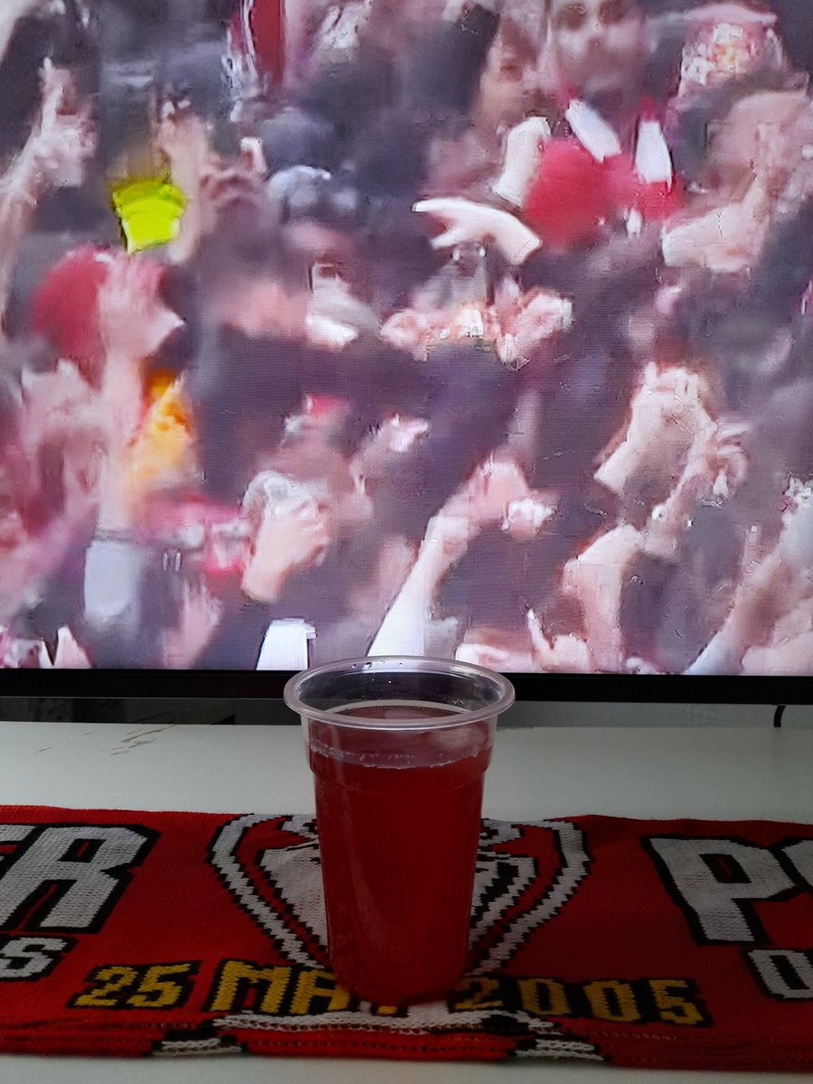 2 shots vodka, 1 shot triple sec, 1 shot pomegranate liqueur topped with cranberry juice and Fanta fruit twist is my Arne Slot cocktail