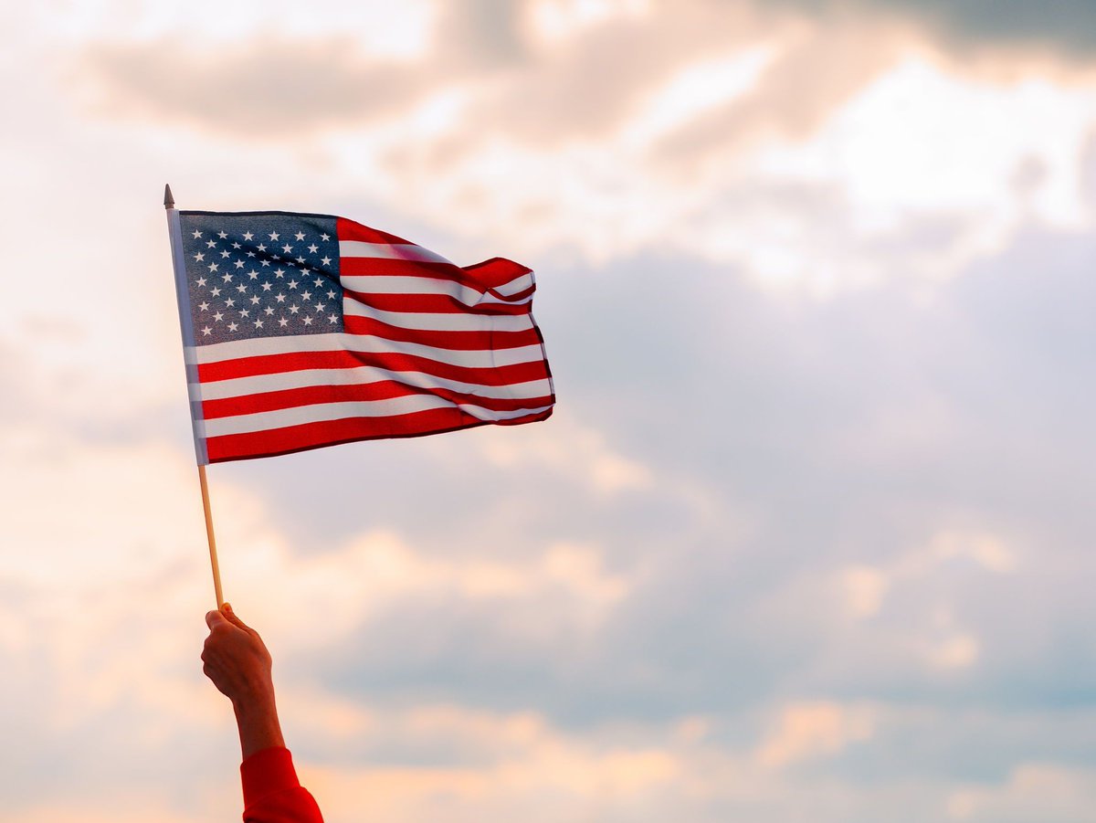 We remember and honor the brave men and women who have made the ultimate sacrifice to serve our nation. As we pay tribute to our heroes, we wish you a safe and enjoyable Memorial Day 🇺🇸