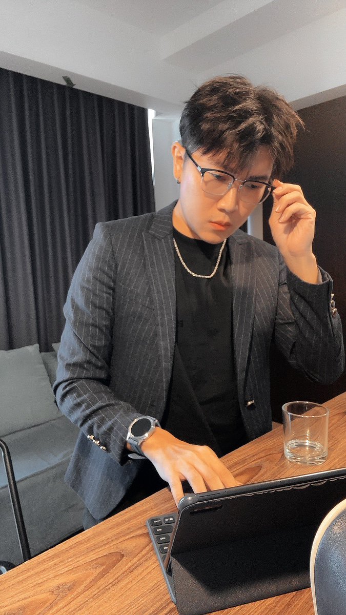 vinx_k's tweet photo. 话说，这里有没有JB柔佛的朋友？多两天会到JB工作。

#新加坡 #马来西亚 #男朋友 #新山 #柔佛 #男 #朋友圈 #情侣 #女 #单身 #交友 #约 #女朋友 https://t.co/vGzr2Dna48
