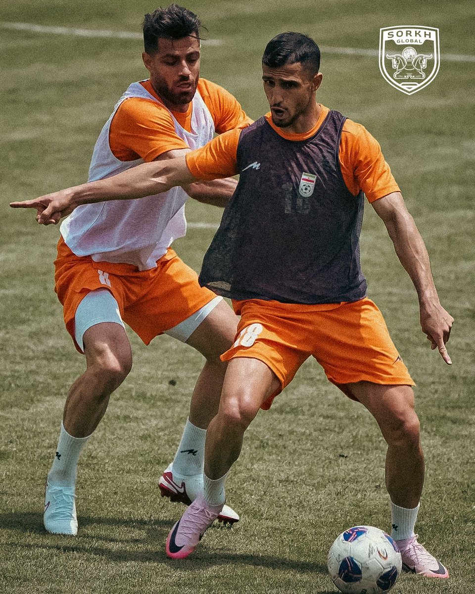 🇮🇷🗣️ Ali Alipour:

“I’m proud to wear the sacred national team jersey. I give all my energy for the team’s success.

The competition between me, Mehdi Taremi, and Sardar Azmoun is natural and constructive. Despite the rivalry, we’re good friends.”