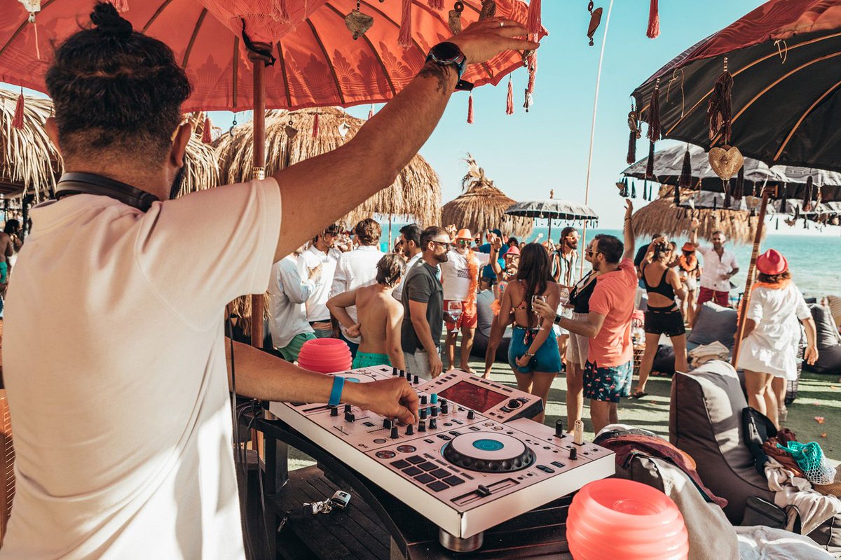 ON Hotels Oceanfront tweet media