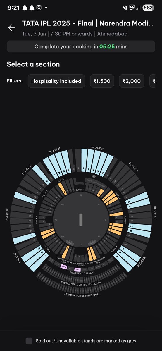 Harshit66250605's tweet photo. Public ko bewakoof banana bandh kijiye @lifeindistrict #iplfinaltickets Aap log tickets available dikhate ho lekin koi bhi seat available nahi hota hain...so apki app ko fix karo pehle...total worst service #IPL2025 https://t.co/V1qXmqTHo0