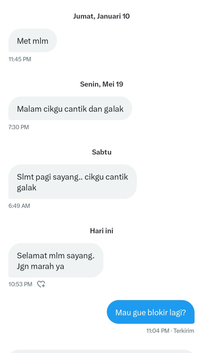 Sekali lagi DM2 kek gini..Aku blokir permanen..Gak usah sok kegantengan😡