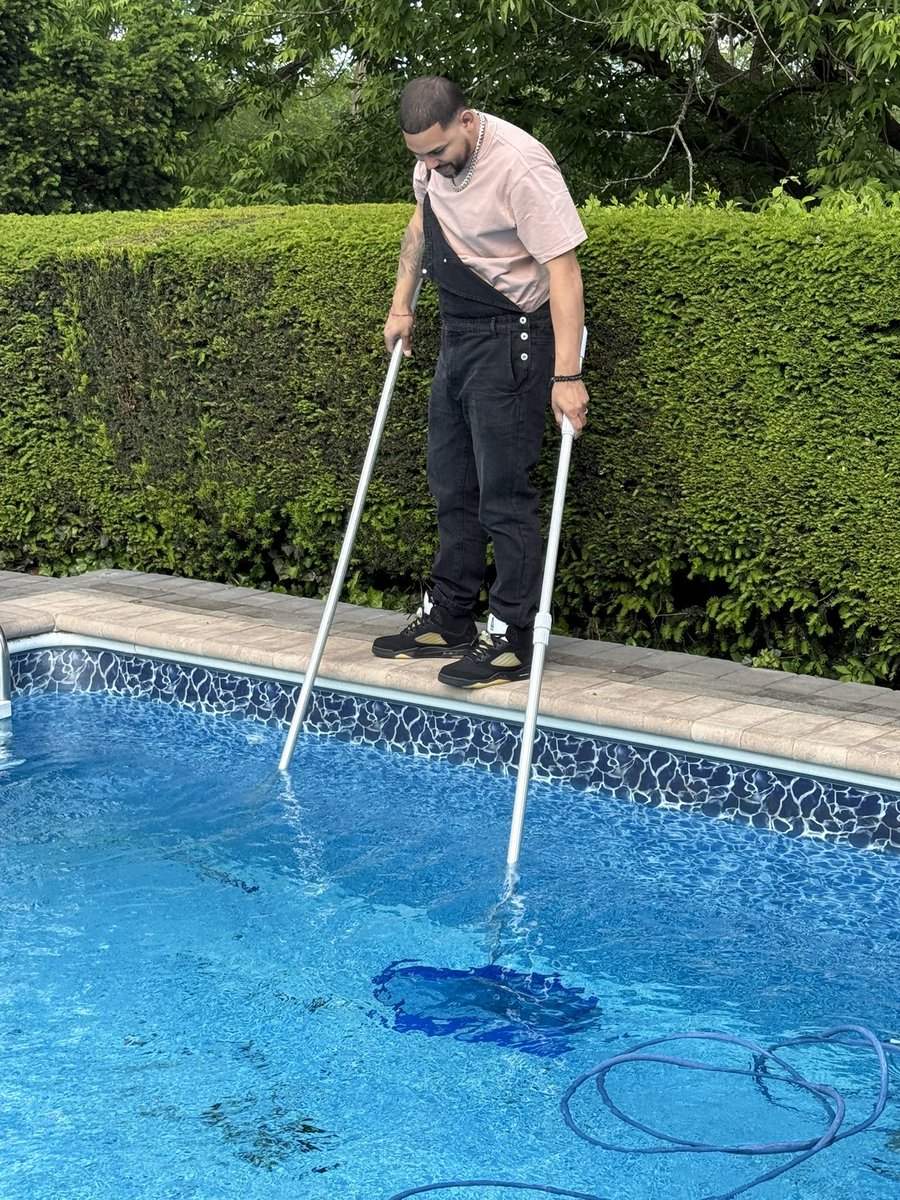 80vivian's tweet image. lol 🤣 how I got the hubby cleaning the pool with his fresh sneakers on #Jordan5 #JordanRetro 
#AMaManiére #Dusk CRAZY 🤪 @amamaniereusa