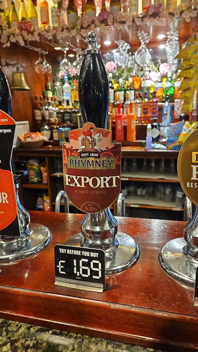 Last pint for me, exactly 5 hours before my <a href="/FlixBus/">Flix</a> leaves #Newport.  Lovely pint let's be fair at Godfrey Morgan.