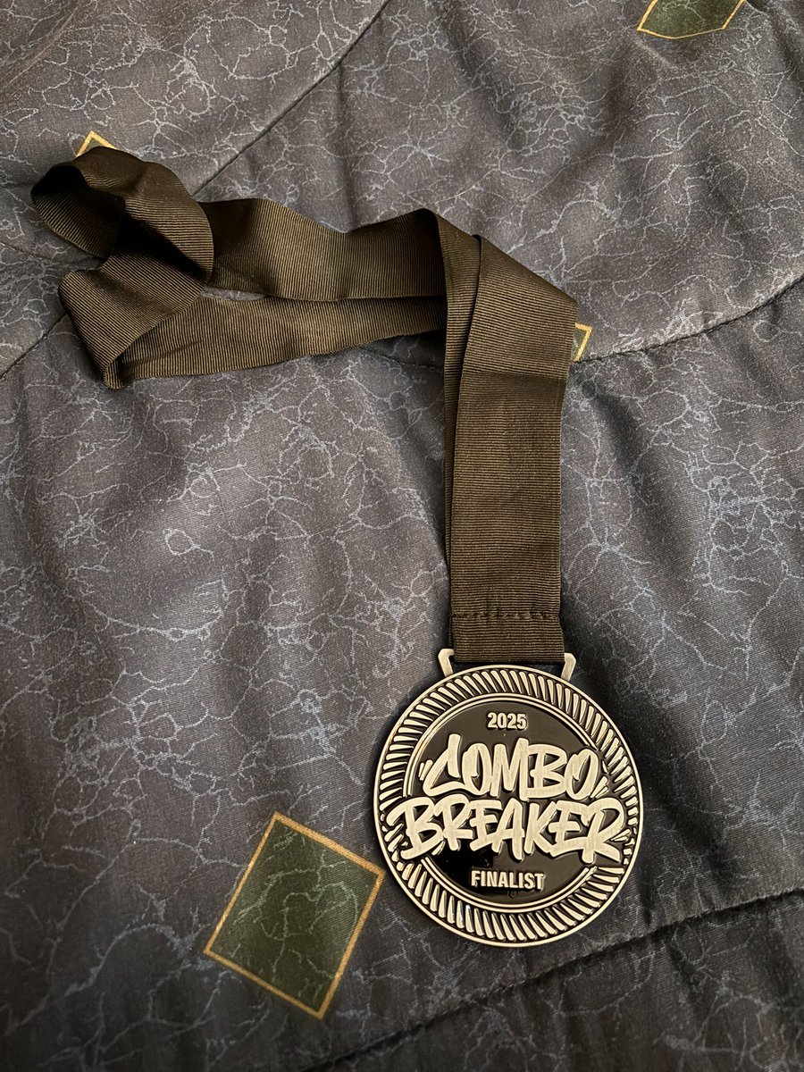 DaaaBEARS_89's tweet photo. Combo Breaker 2025!!!
Met some awesome people and somehow managed to get top 4 in Tekken Ball!! Truly unforgettable weekend https://t.co/M7opOkFI9t