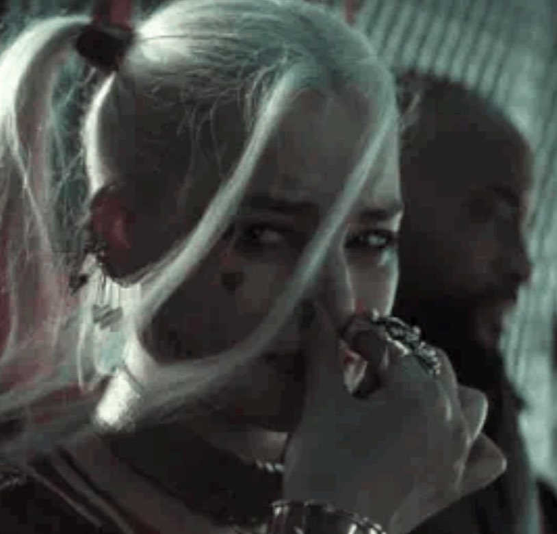 nosepincher03's tweet photo. Margot Robbie Nose Pinch (Suicide Squad Deleted Scene) 

#nosepinch #noseplug #nosefetish #stinky #margotrobbie https://t.co/4gdN7qKKrL