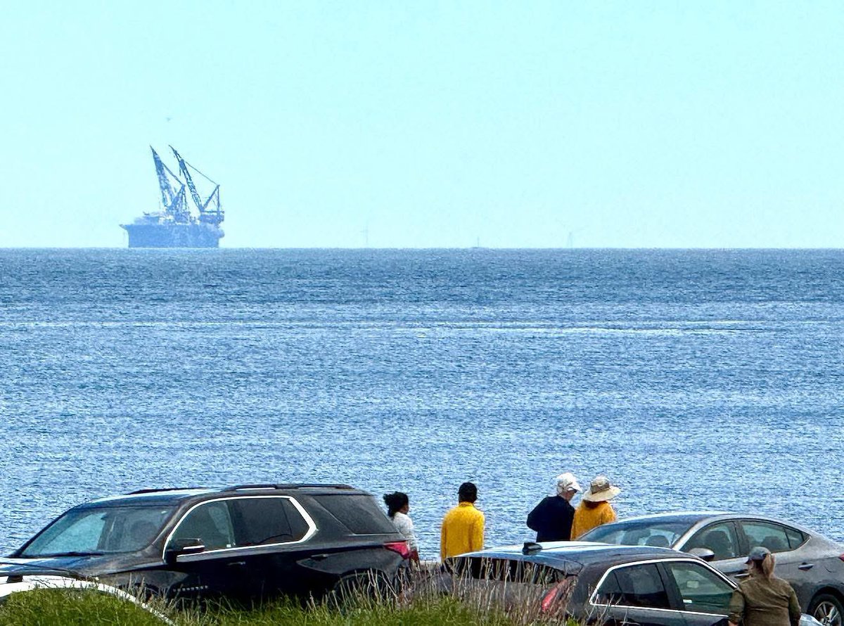 njcoast_protect's tweet photo. The Dutch monstrosity has made it to Narragansett. 

Wildlife beware.

Photo credit: Debbie Ritter

@TonyClimate @StopTheseThings @snooterville https://t.co/fDdNtivV0X