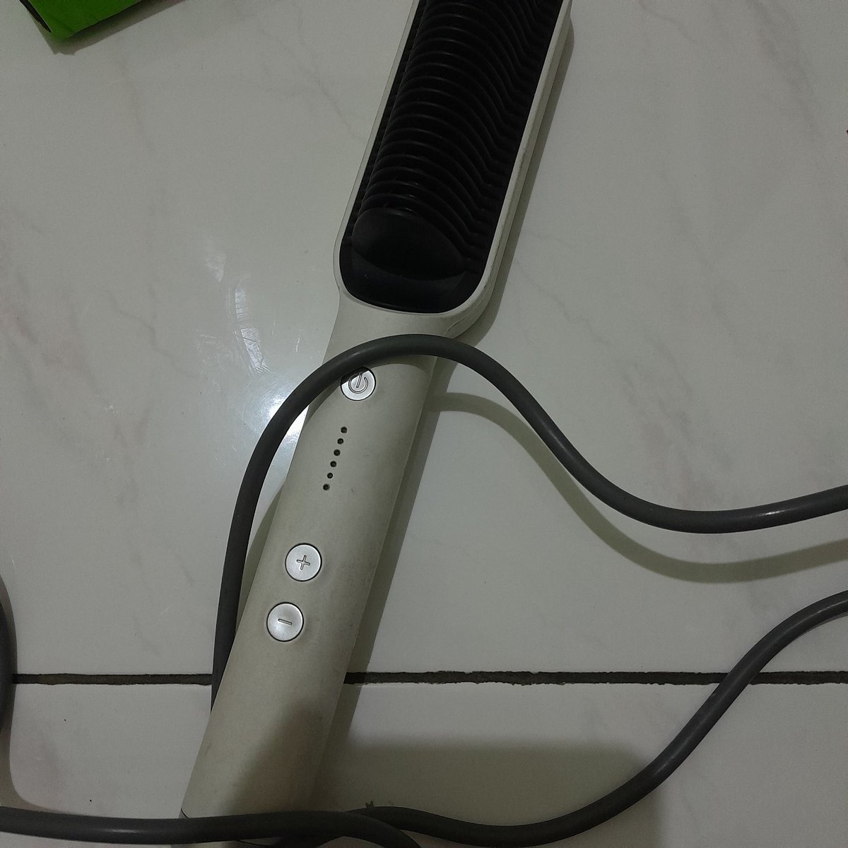 esbalox's tweet photo. @0_0ishi WTB
1. ROBOT mini keyboard wired RK10 
kelengkapan : full lengkap
kondisi : baru banget dan minimalis
harga jual : 60k
2. Catok rambut sisir YK DESIGN
kondisi : masi panas bgtt, cocok buat yg satset
harga jual : 50k

nego wajar. klo ga nego bisa COD area Jogja yap🤪🤟 https://t.co/gNVe6ml6XF