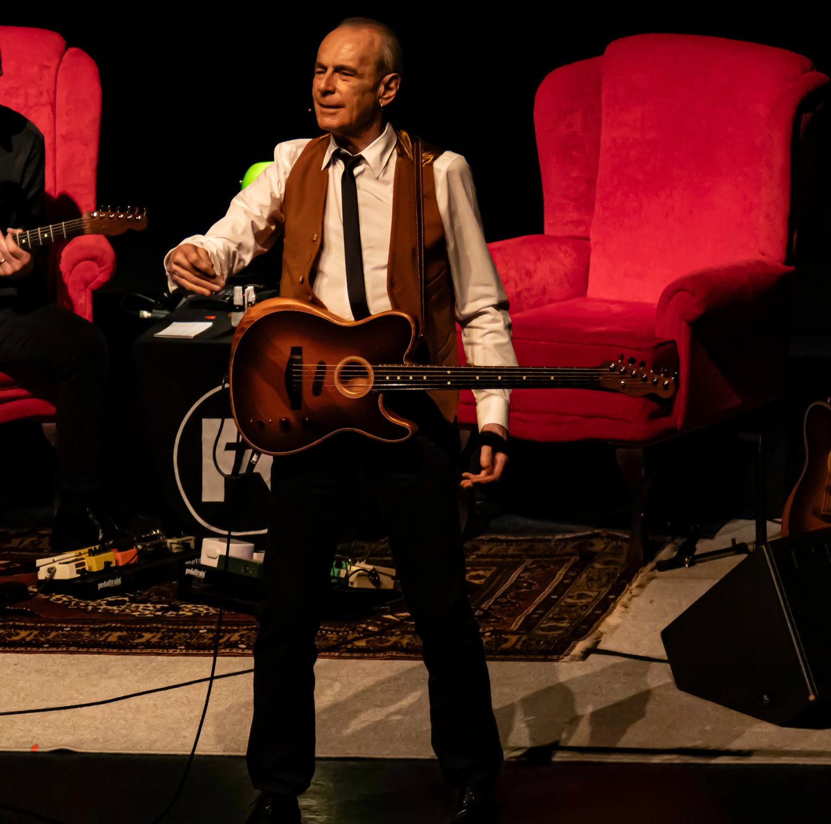 Please join us in wishing <a href="/frossiofficial/">Francis Rossi Official</a>  a very happy birthday. 76 young today!

📸 Rossi’s Social Media

#FrancisRossi #HappyBirthday #StatusQuo