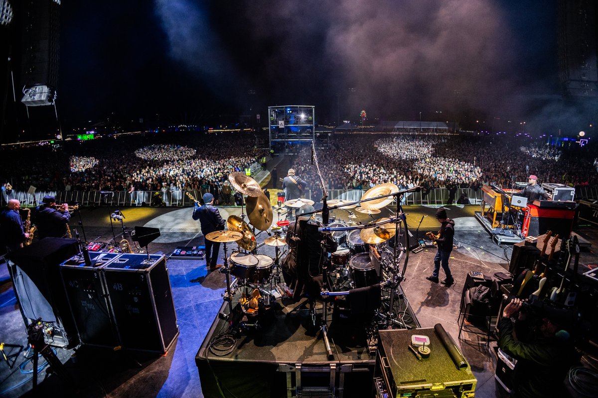 Dave Matthews Band tweet media