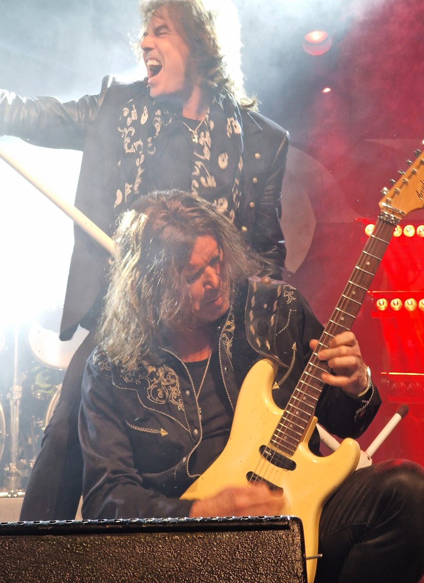 (2/2) 🇳🇴 𝙏𝙝𝙖𝙣𝙠 𝙮𝙤𝙪 𝙆𝙤𝙥𝙚𝙧𝙫𝙞𝙠! 🇳🇴 𝙂𝙧𝙚𝙖𝙩 𝙨𝙩𝙖𝙧𝙩 𝙤𝙛 𝙩𝙝𝙚 𝙨𝙪𝙢𝙢𝙚𝙧🔥. 𝑨𝒍𝒘𝒂𝒚𝒔 𝒏𝒊𝒄𝒆 𝒕𝒐 𝒄𝒐𝒎𝒆 𝒃𝒂𝒄𝒌 𝒉𝒐𝒎𝒆. 𝑻𝒉𝒂𝒕❜𝒔 𝑽𝒂𝒓𝒅𝒐̈ 𝒊𝒏 𝑵𝒐𝒓𝒘𝒂𝒚, 𝒘𝒉𝒆𝒓𝒆 𝑰 𝒘𝒂𝒔 𝒃𝒐𝒓𝒏, 𝒂𝒏𝒅 (...) johnnorum.se/europe-live-ko… 📸: Cindy