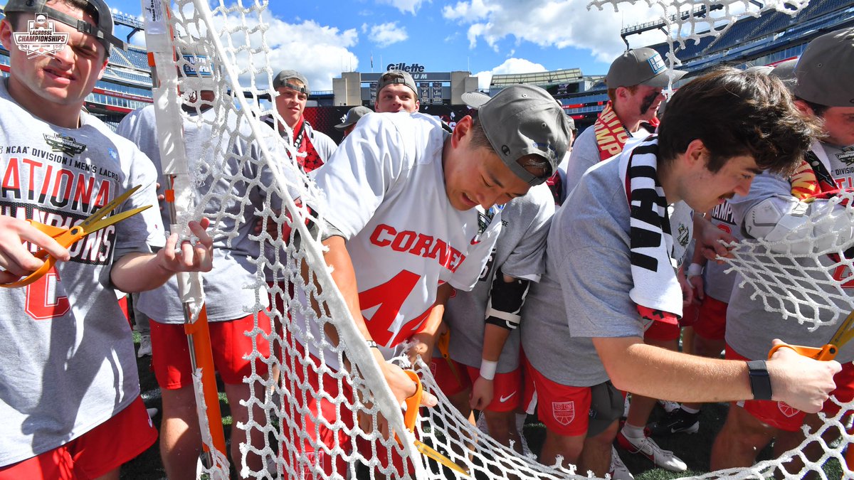 NCAALAX's tweet image. A memory that will last forever 🥹

#NCAAMLAX x @CornellLacrosse