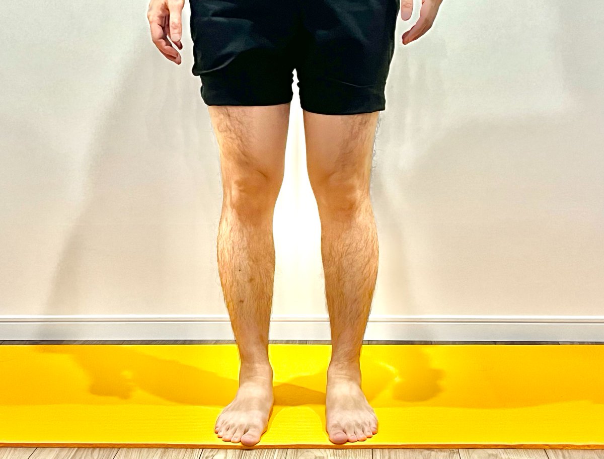 この人は将来
ヒザが悪くなる可能性があります。

なんでか分かりますか？

正解は…
↓