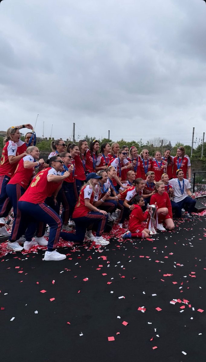 Charles Davie tweet media