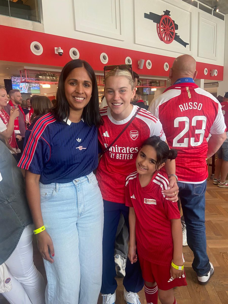 Charles Davie tweet media