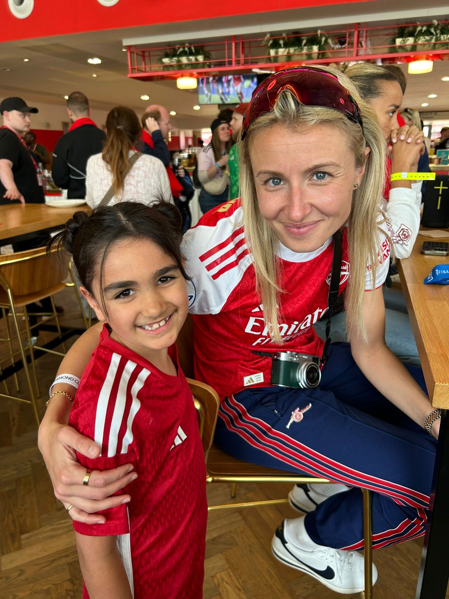 Charles Davie tweet media