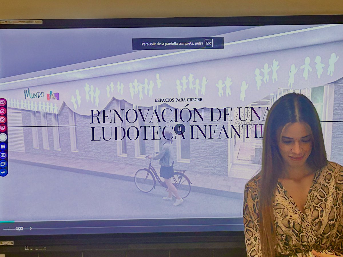 Hoy hemos comenzado con la defensa de los #Proyectos de 2° de GS de Proyectos de Edificación. El turno de Souad y su proyecto de apertura en local diáfano en planta baja para una Ludoteca Infantil. 
¡Enhorabuena! 👏🏻👏🏻👏🏻 #proyectosdeedificación #Ludoteca #Diseño #Planos #Obras #3d