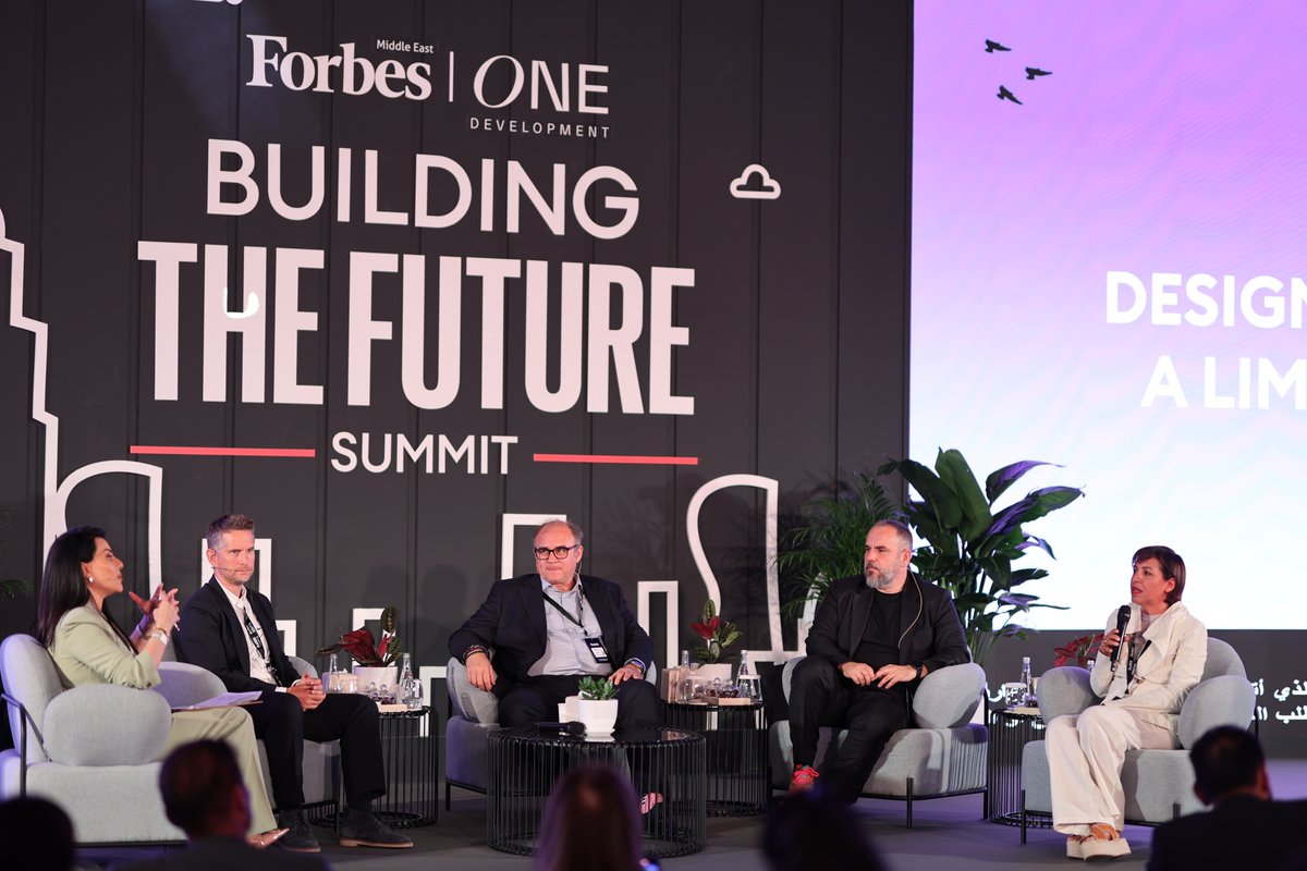 Forbes_MENA_'s tweet photo. Will Plowman, Partner at Foster + Partners; Christos Passas, Director at Zaha Hadid Architects; Ignacio Gomez Gonzalez, Global Design Principal at Aedas; and Shahira Fahmy, Founder and Principal of Shahira Fahmy Architects (SFA), share how design can be a tool for cultural storytelling and climate adaptability in a panel moderated by Rula Al Tarawneh, Senior Presenter at CNBC Arabia.

📷: @Forbes_MENA_ 

@onedevelopment_ @FosterPartners @ZHA_News @Aedas

#ForbesMiddleEastBuildingTheFutureSummit #ForbesMiddleEastEvents #AbuDhabi #ForbesME #FutureofRealEstate #UrbanInnovation