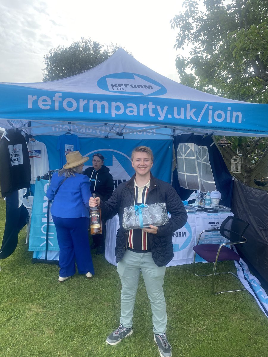 David Bellamy 🇬🇧 #ReformUK (@otherbellamy) on Twitter photo Thank you to the organisers of the Reform U.K. NE Lincs Garden Party held in Humberston this afternoon.
<a href="/brobinson4lcc/">Cllr Bayleigh Robinson for Saltfleet & the Cotes</a> proudly holding his raffle prizes.
<a href="/OliverFreeston/">Oliver Freeston</a> <a href="/JamesBean57674/">James Bean</a> <a href="/OliverReform/">Oliver Barber</a> Thank you to the organisers of the Reform U.K. NE Lincs Garden Party held in Humberston this afternoon.
<a href="/brobinson4lcc/">Cllr Bayleigh Robinson for Saltfleet & the Cotes</a> proudly holding his raffle prizes.
<a href="/OliverFreeston/">Oliver Freeston</a> <a href="/JamesBean57674/">James Bean</a> <a href="/OliverReform/">Oliver Barber</a>