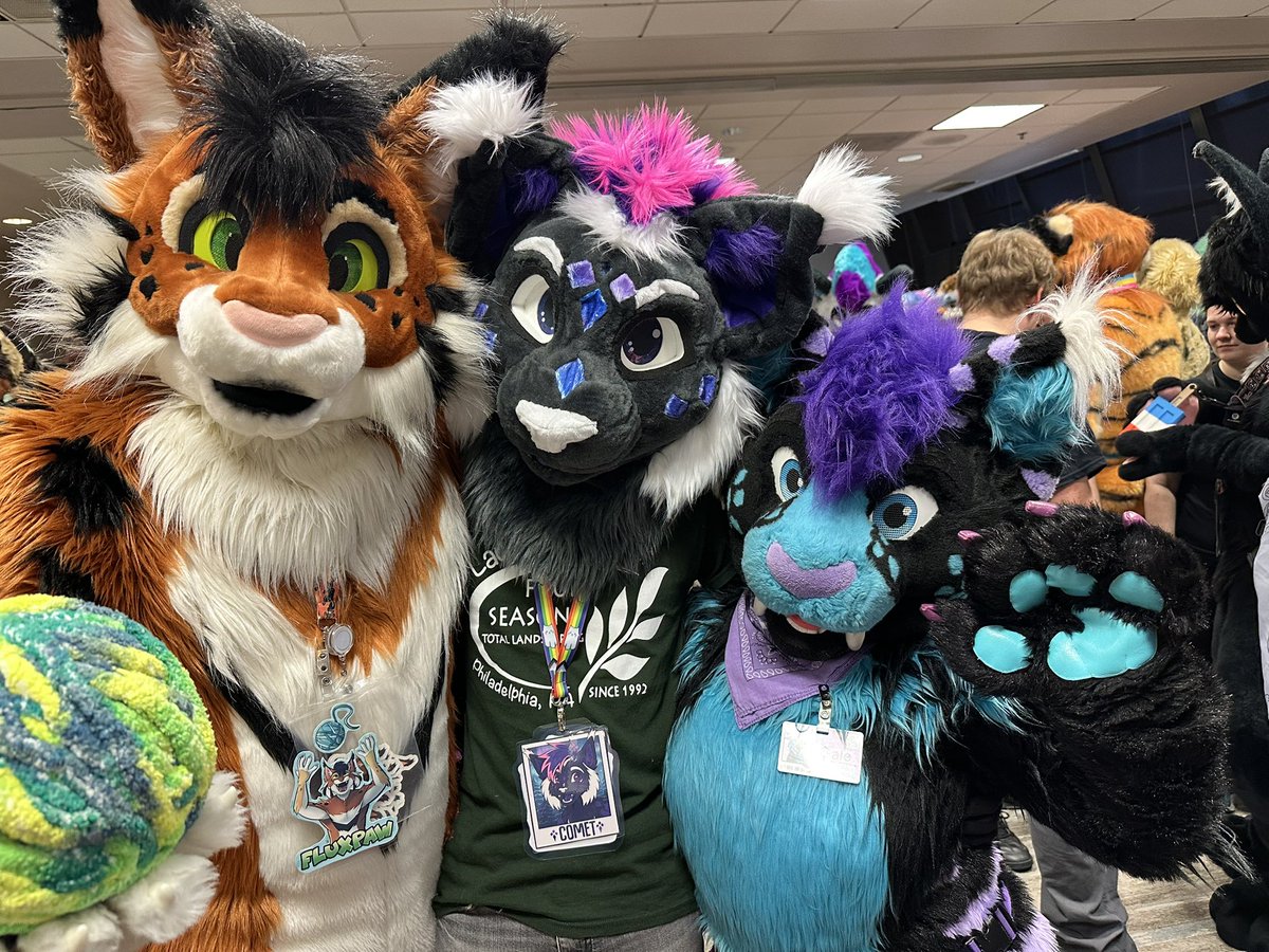 cometpaka.bsky.social (@cometpaka) on Twitter photo To celebrate Comets birthday I got a little surprise: I made him into a suit!
Welcome to the world, Comet!
🧡:<a href="/FluxPaw/">FluxPaw</a>
🩵:<a href="/NexusFolf/">Gale Frostbane</a>
Base by <a href="/nukecreations/">☢️Nuke Creations☢️</a>
Eyes by <a href="/Sasa_Creations/">Sasa Creations🌸🔜EF|TFI|EAST</a>
Made by <a href="/CometPaka/">cometpaka.bsky.social @FWA</a> To celebrate Comets birthday I got a little surprise: I made him into a suit!
Welcome to the world, Comet!
🧡:<a href="/FluxPaw/">FluxPaw</a>
🩵:<a href="/NexusFolf/">Gale Frostbane</a>
Base by <a href="/nukecreations/">☢️Nuke Creations☢️</a>
Eyes by <a href="/Sasa_Creations/">Sasa Creations🌸🔜EF|TFI|EAST</a>
Made by <a href="/CometPaka/">cometpaka.bsky.social @FWA</a>