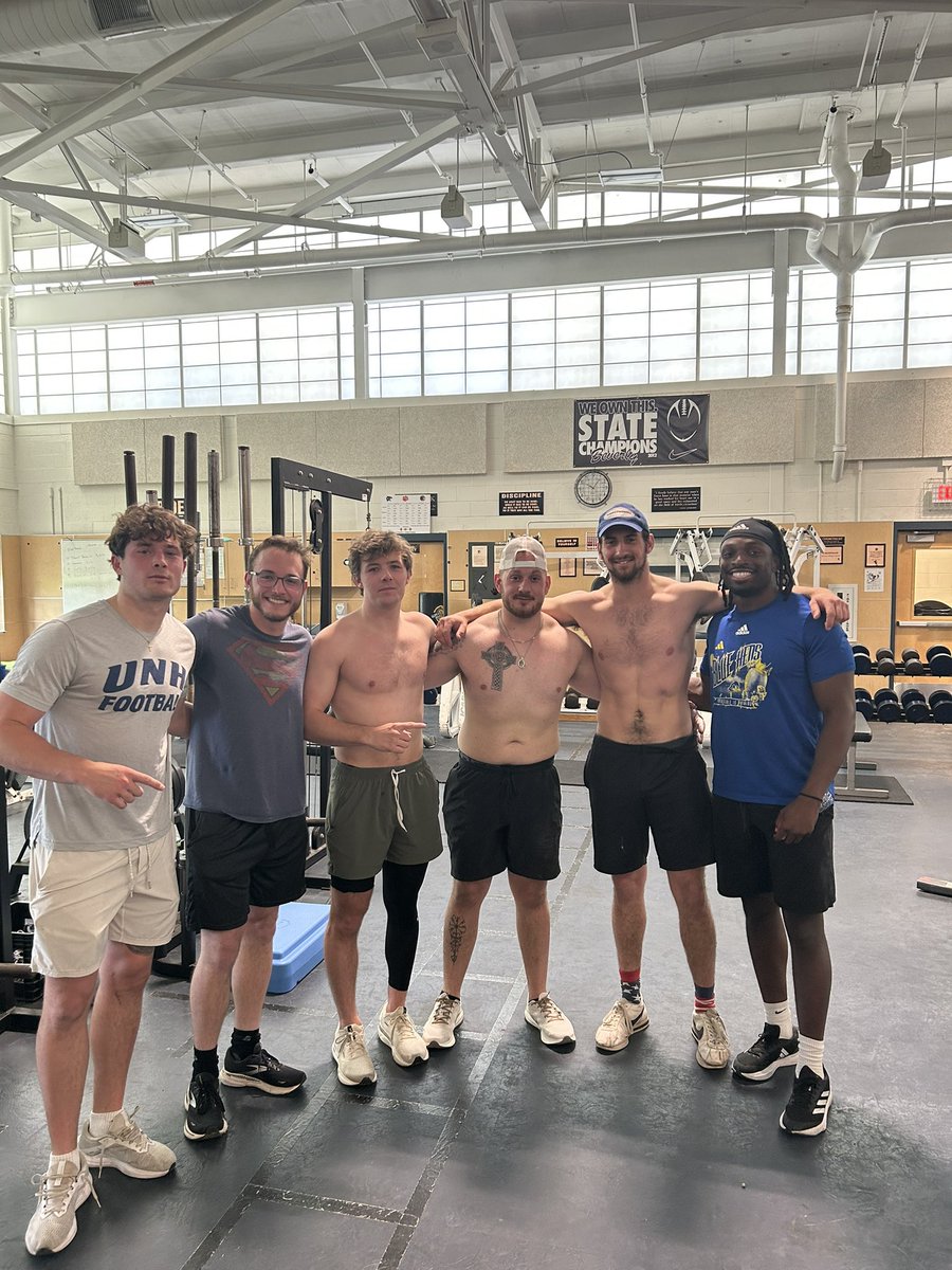 Beverly HS football alumni: 5 all-stars, 3 played college ball. Brotherhood lives on as we honor vets &amp; Mike Murphy in the Murph Challenge. Proud to give back &amp; now coaching, I’m inspired to guide my players the same way. <a href="/BHSPanthersFB/">BHS Football</a> <a href="/marjemulumba2/">marjemulumba</a> <a href="/DuncanMoreland/">duncan moreland</a>