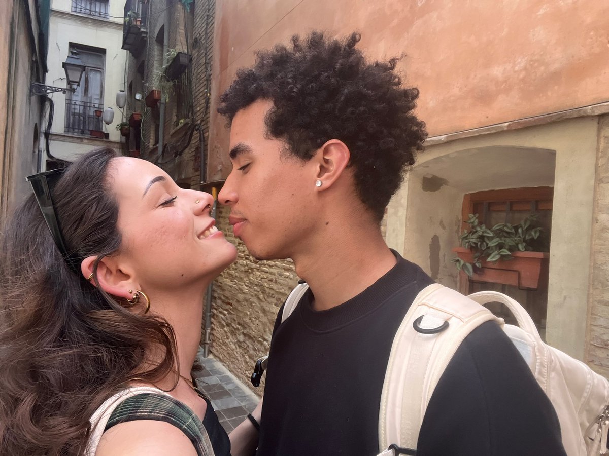 mothsdream's tweet photo. im so in love i could explode! https://t.co/jR4Tbj3ohy