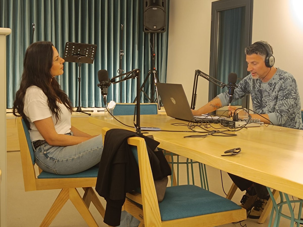 Ozzy ve Şenay Lambaoğlu yayında🎙️Dinlemek için radyomod.net 🎧 <a href="/ozzyonair_/">Ozzy</a> <a href="/SenayLambaoglu/">Şenay Lambaoğlu</a> <a href="/RadyoMODnet/">RadyoMod.net</a> #BirdNest