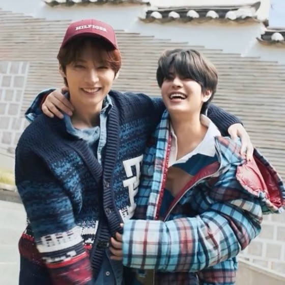 twinkdally's tweet photo. π±πΊππΎπ ππΊππΊ π½ππγ
€γ
€β§γοΌΏβ§
- #2min `Ξ£(;γββγ) #fivetweets
γ
€β
"Sigo pidiendo ramen para dos" https://t.co/vbipBIfSad