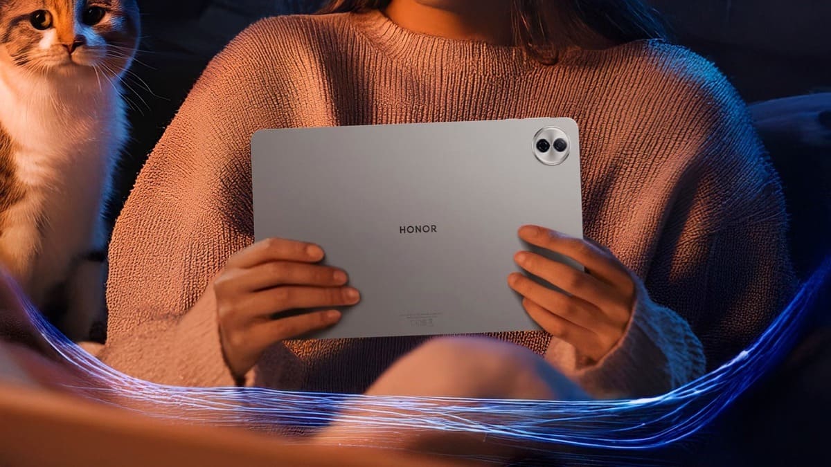 CeotechI's tweet photo. Honor Pad 10 ufficiale: specifiche e prezzo in Italia
#10100mAh #120Hz #35W #Android15 #DisplayLCD #Disponibile #Honor #HonorPad #HonorPad10 #Italia #MagicOS9 #Novità #Prezzo #Snapdragon7Gen3 #Specifiche #Tablet #TabletAndroid #TechNews #Tecnologia
https://t.co/a0pGy0SBLz https://t.co/SRWvHifKHh