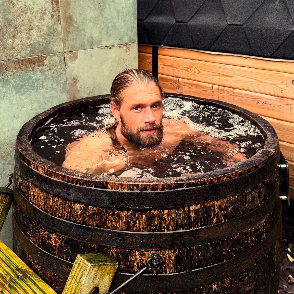 Bank holiday sauna and cold plunge! 🥶