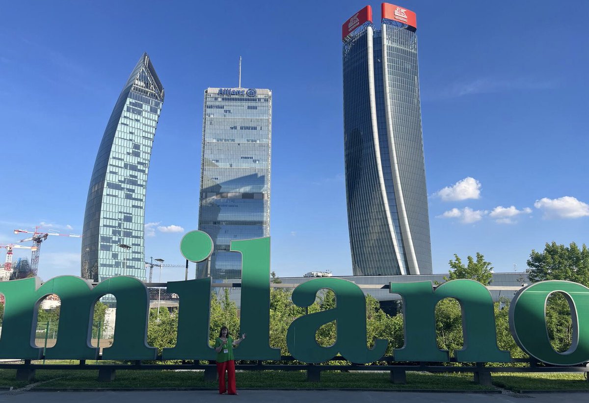 #ESHG2025 all set for conference networking event. Spot me at the ‘l’ in Milano 😄