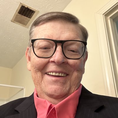 ProphetEllis's tweet photo. #NewProfilePic https://t.co/DGLlojPA5n