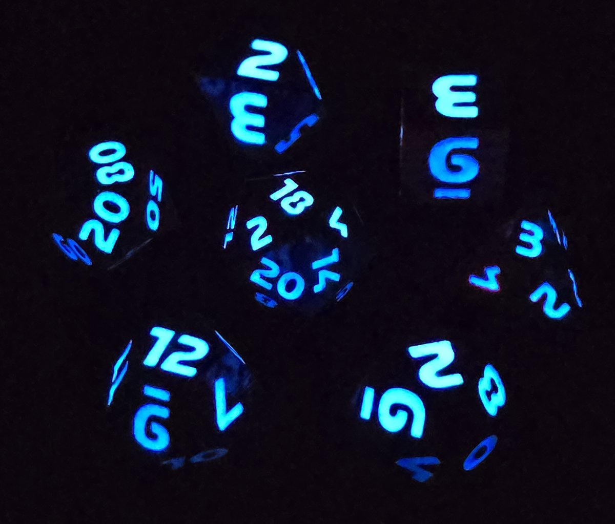 AislynMcgregor's tweet image. The "Neon Nights" #dice set from @wildearthdice's Cyberpunk Collection.
#DiceNightSpotlight