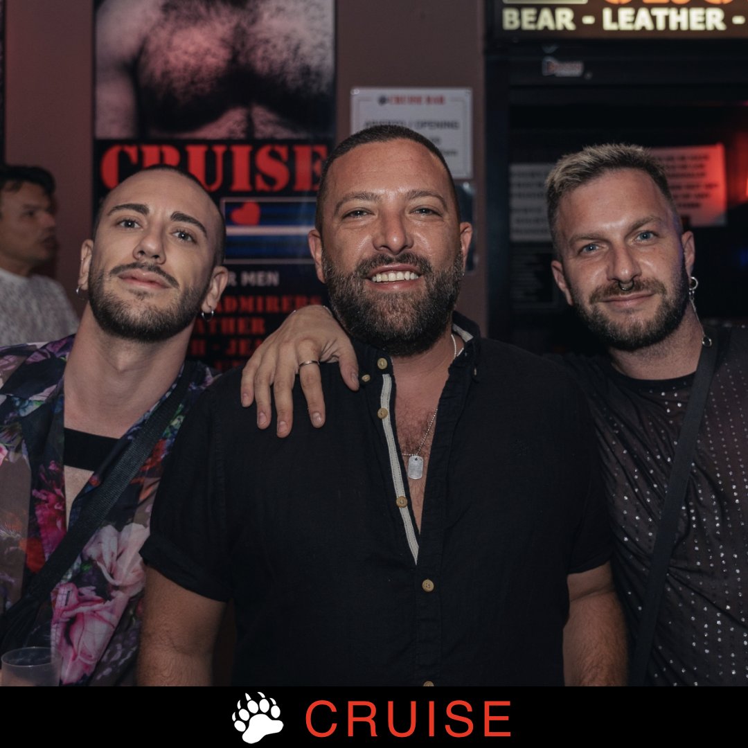 Abrimos todas las noches de 10PM a 4AM.
⠀
Happy hour en la terraza de 10PM a 11PM.
⠀
#cruisebar #maspalomas #grancanaria #onlymen #leatherclubmen #beardmenstyle #gay #gaybear #gayman #beardlove #beardedstyle